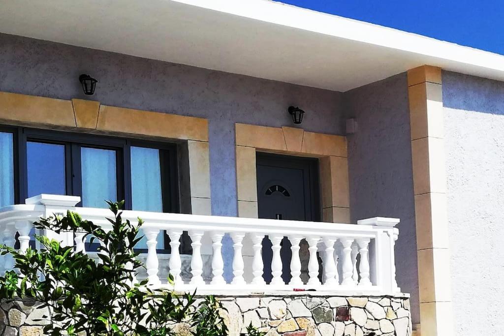 Grey House * Samos Town